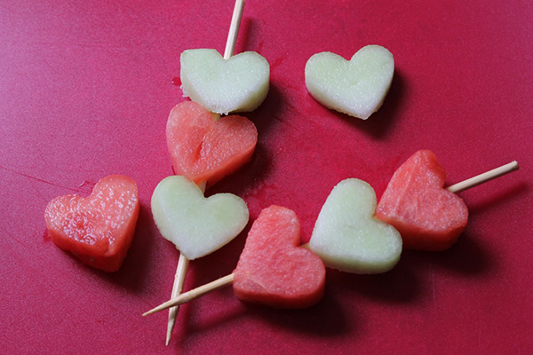 Fruit-kabobs-1024x682