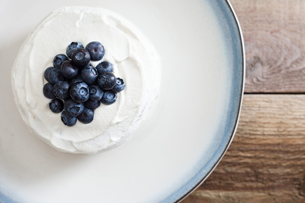 Baby-Smash-Cake-with-Blueberries-004-1024x682